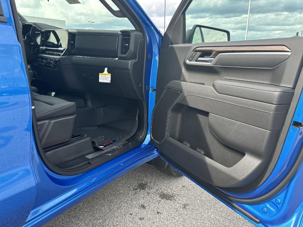 new 2025 Chevrolet Silverado 1500 car, priced at $52,605