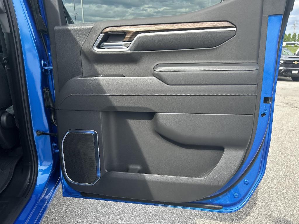 new 2025 Chevrolet Silverado 1500 car, priced at $52,605