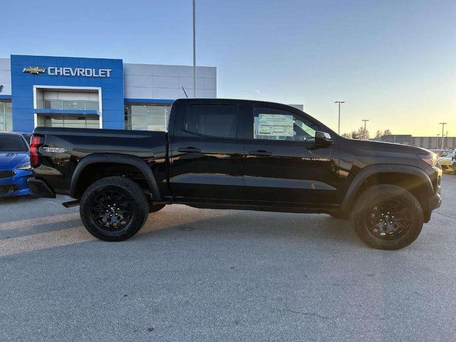 new 2025 Chevrolet Colorado car, priced at $45,495