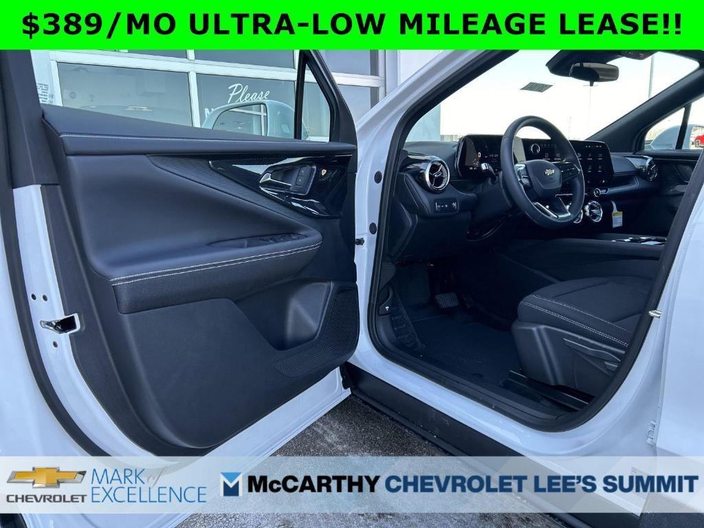 new 2025 Chevrolet Blazer EV car