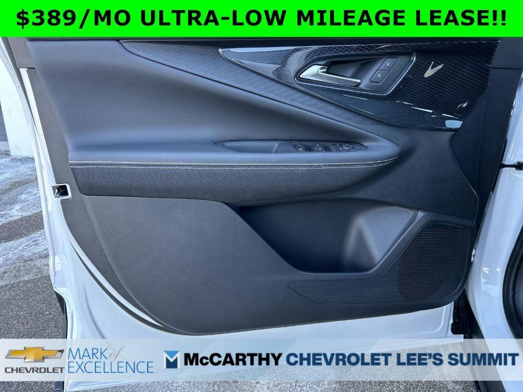new 2025 Chevrolet Blazer EV car