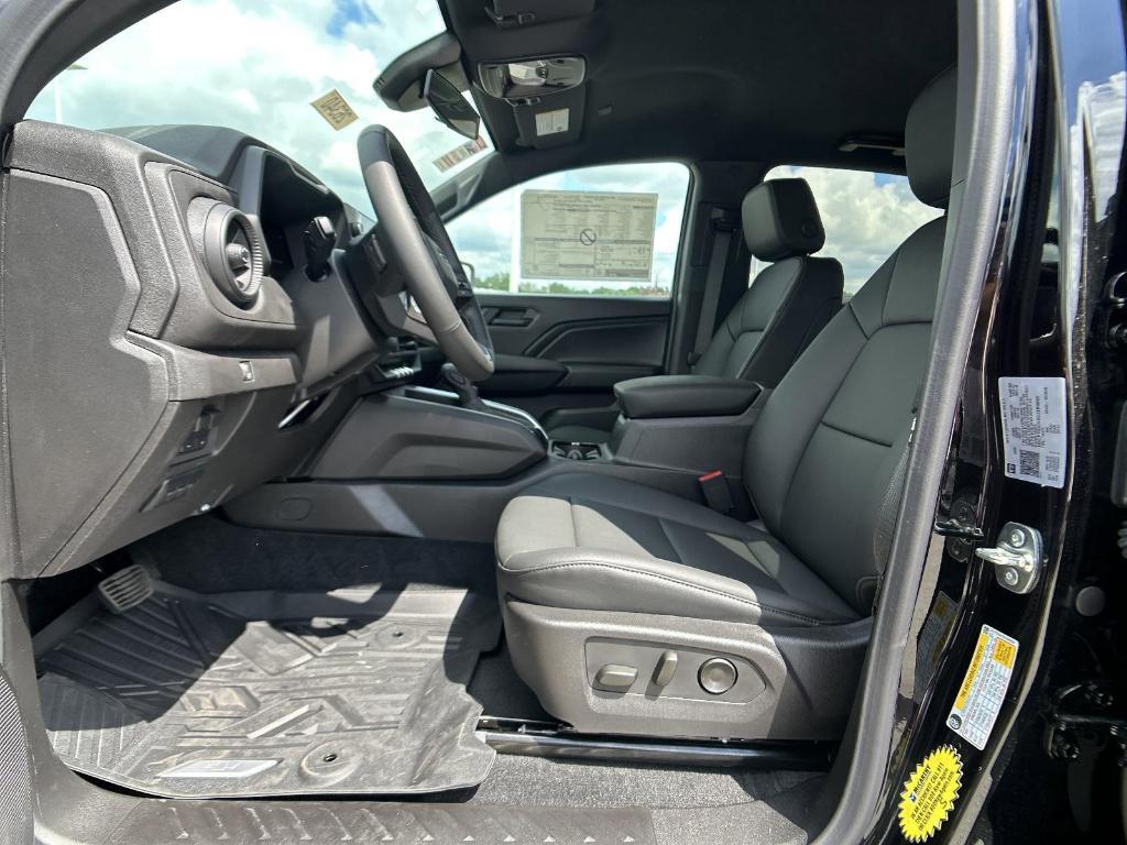 new 2025 Chevrolet Colorado car, priced at $49,715