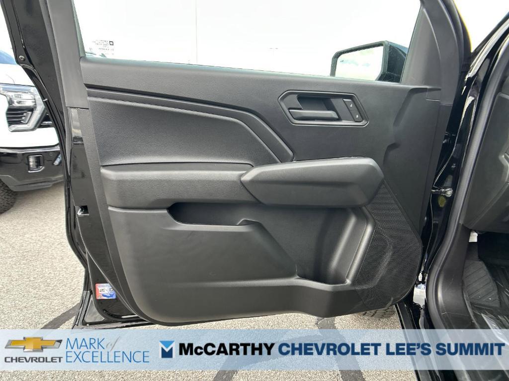 new 2025 Chevrolet Colorado car, priced at $48,215