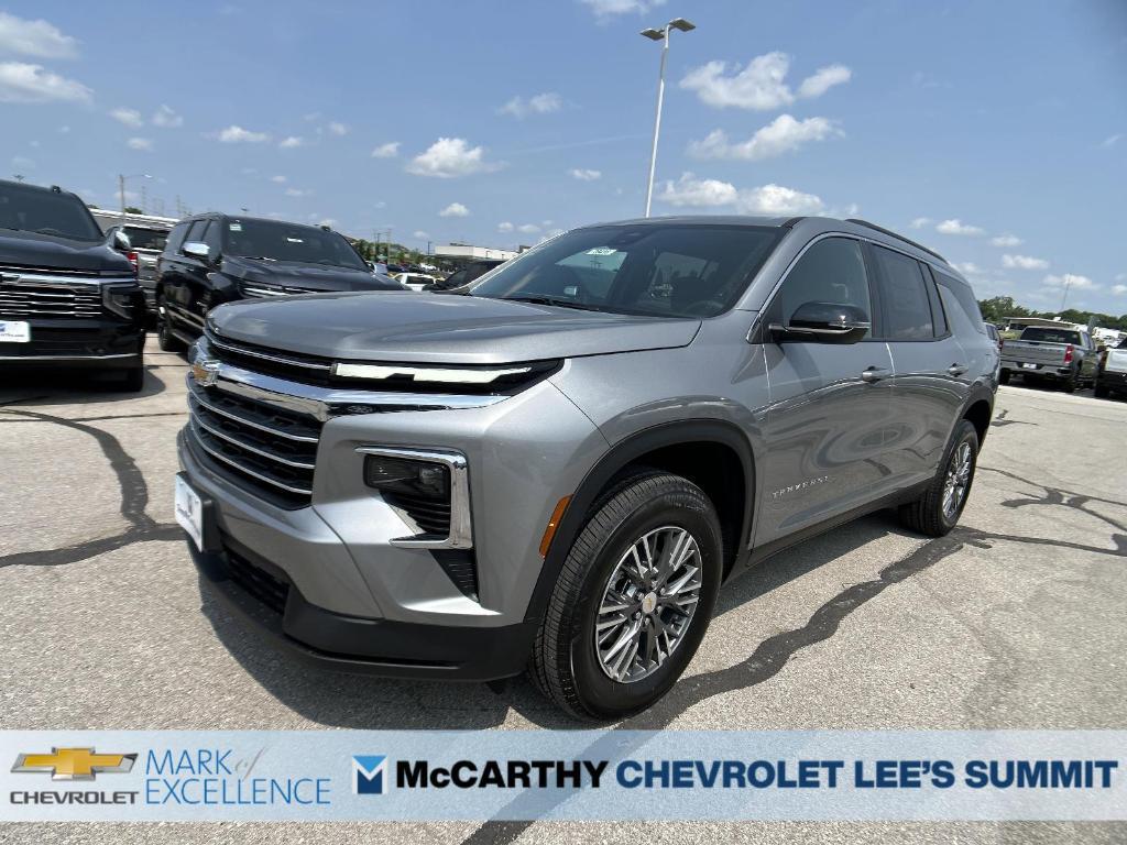 new 2025 Chevrolet Traverse car, priced at $43,000