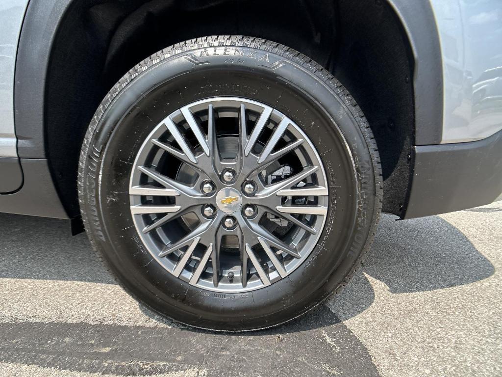 new 2025 Chevrolet Traverse car, priced at $44,545