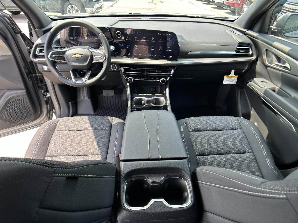 new 2025 Chevrolet Traverse car, priced at $44,545