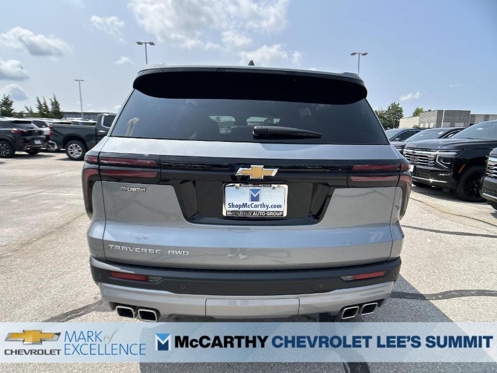 new 2025 Chevrolet Traverse car, priced at $43,000