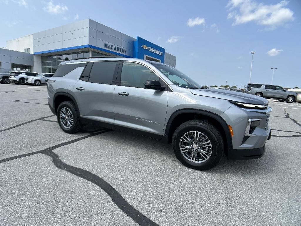 new 2025 Chevrolet Traverse car, priced at $44,545