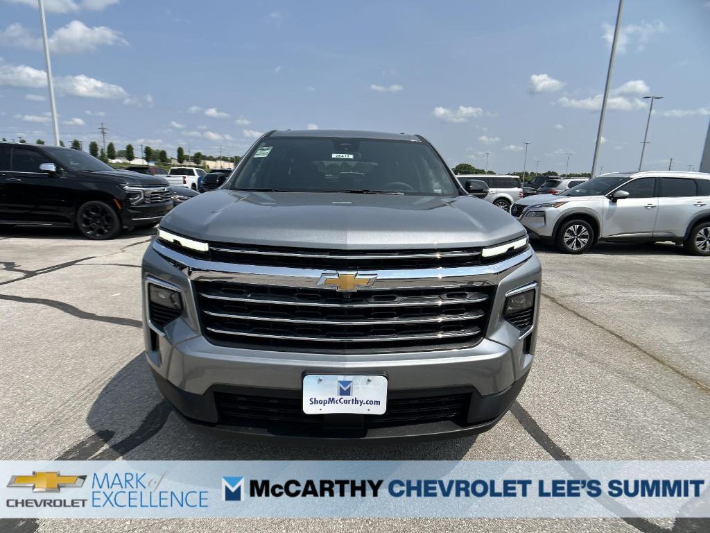new 2025 Chevrolet Traverse car, priced at $43,000