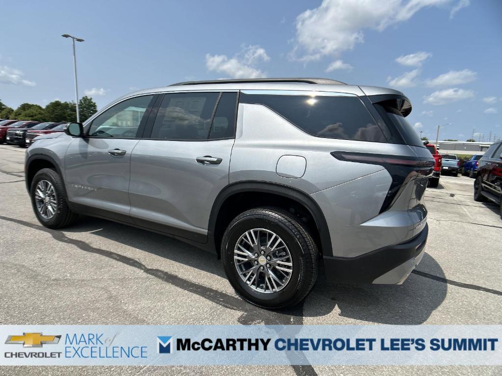 new 2025 Chevrolet Traverse car, priced at $43,000