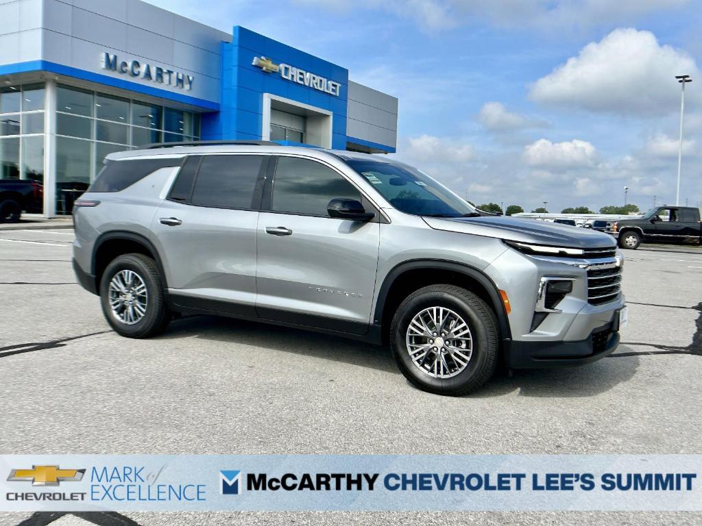 new 2025 Chevrolet Traverse car, priced at $43,000