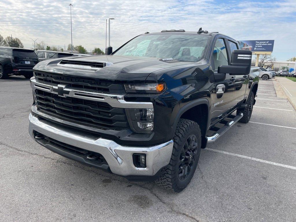 new 2025 Chevrolet Silverado 2500 car, priced at $67,475