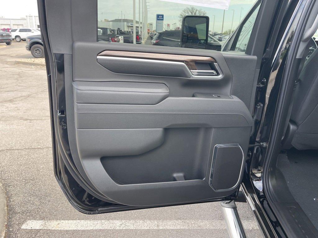 new 2025 Chevrolet Silverado 2500 car, priced at $67,475