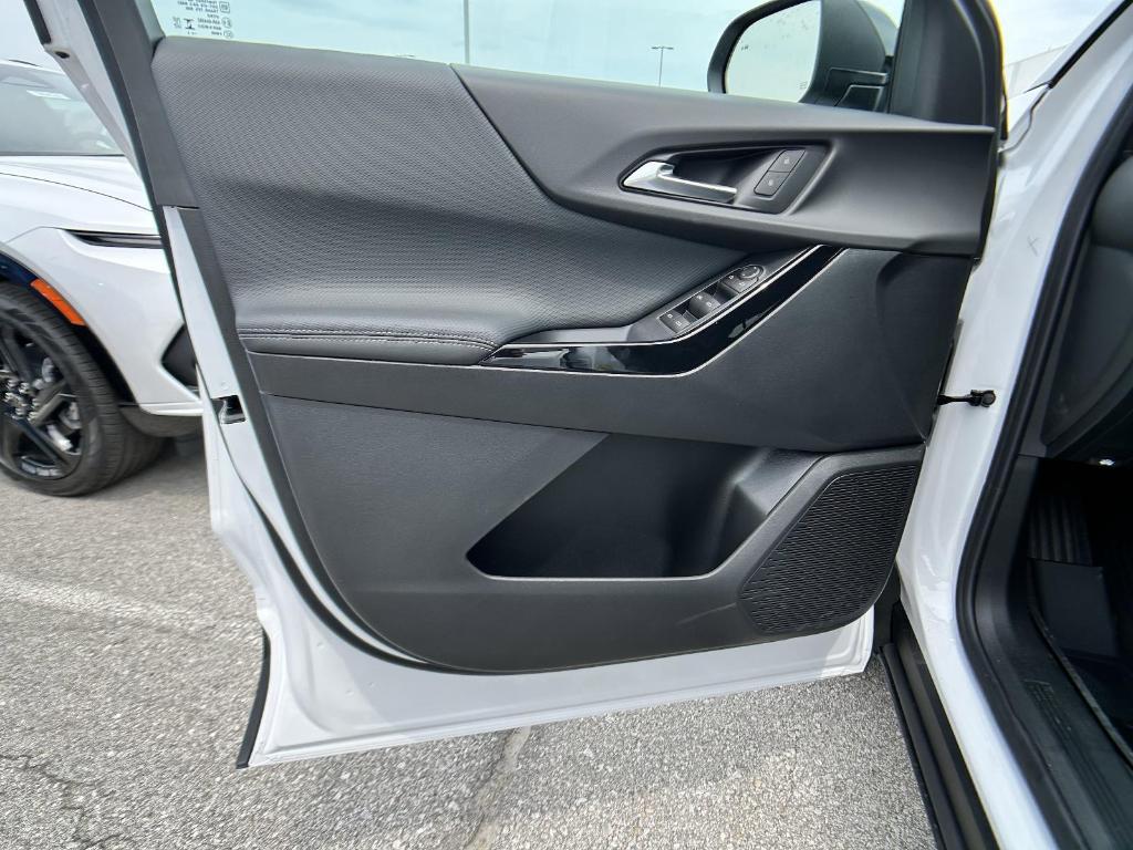 new 2026 Chevrolet Equinox car, priced at $31,285