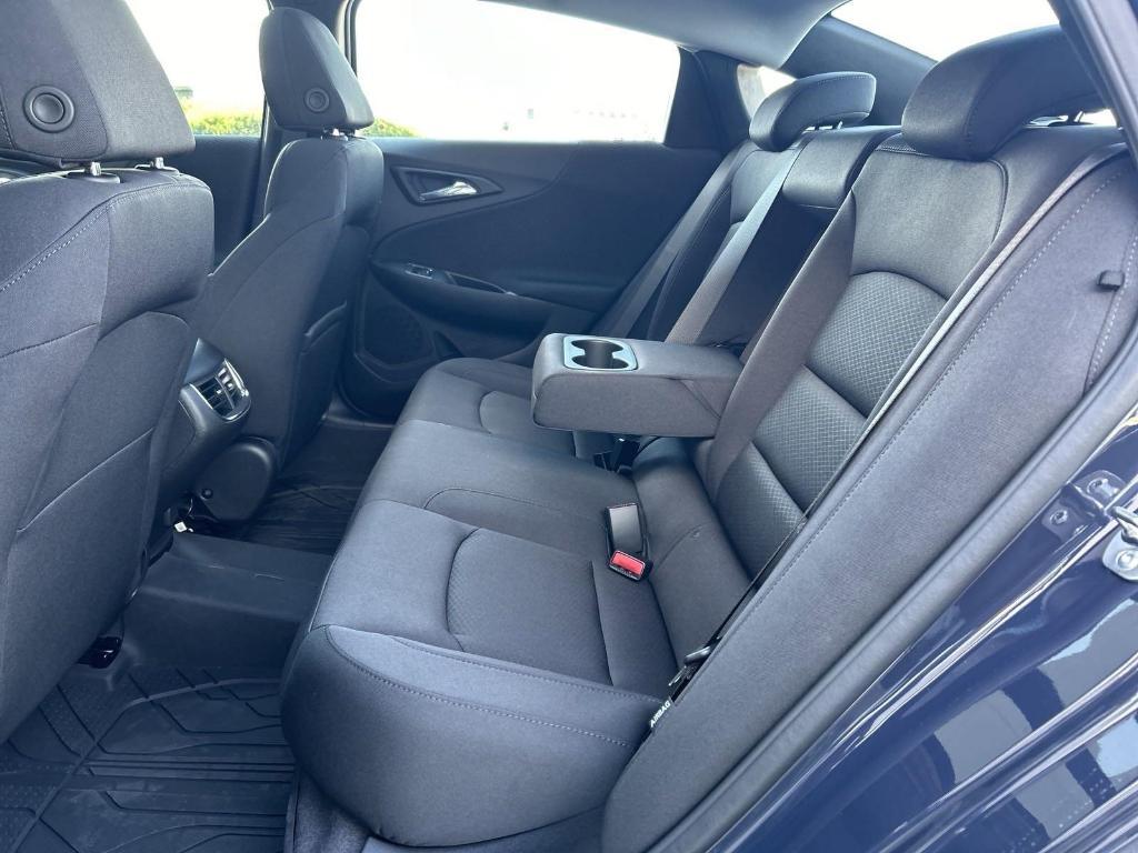 new 2025 Chevrolet Malibu car, priced at $30,315