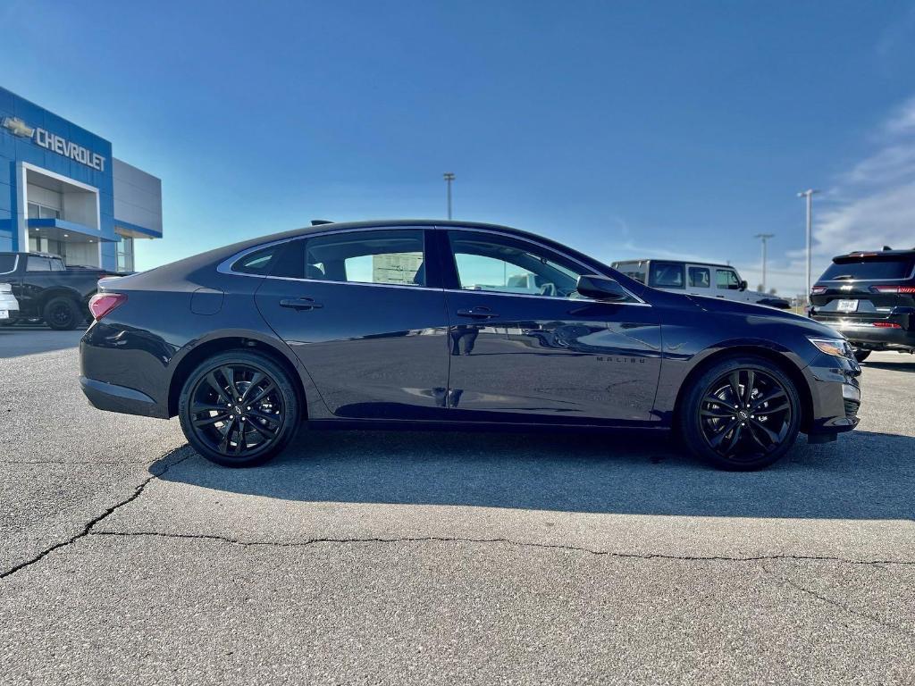 new 2025 Chevrolet Malibu car, priced at $29,780