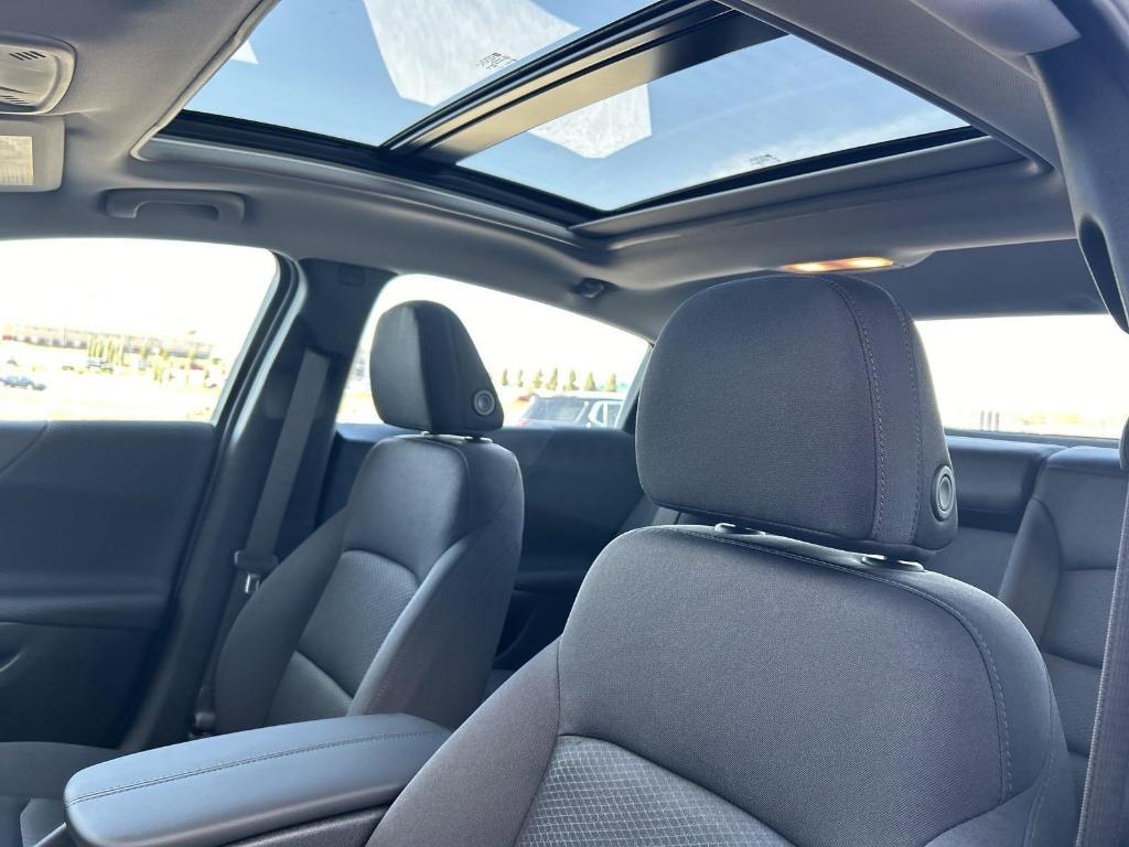 new 2025 Chevrolet Malibu car, priced at $30,315
