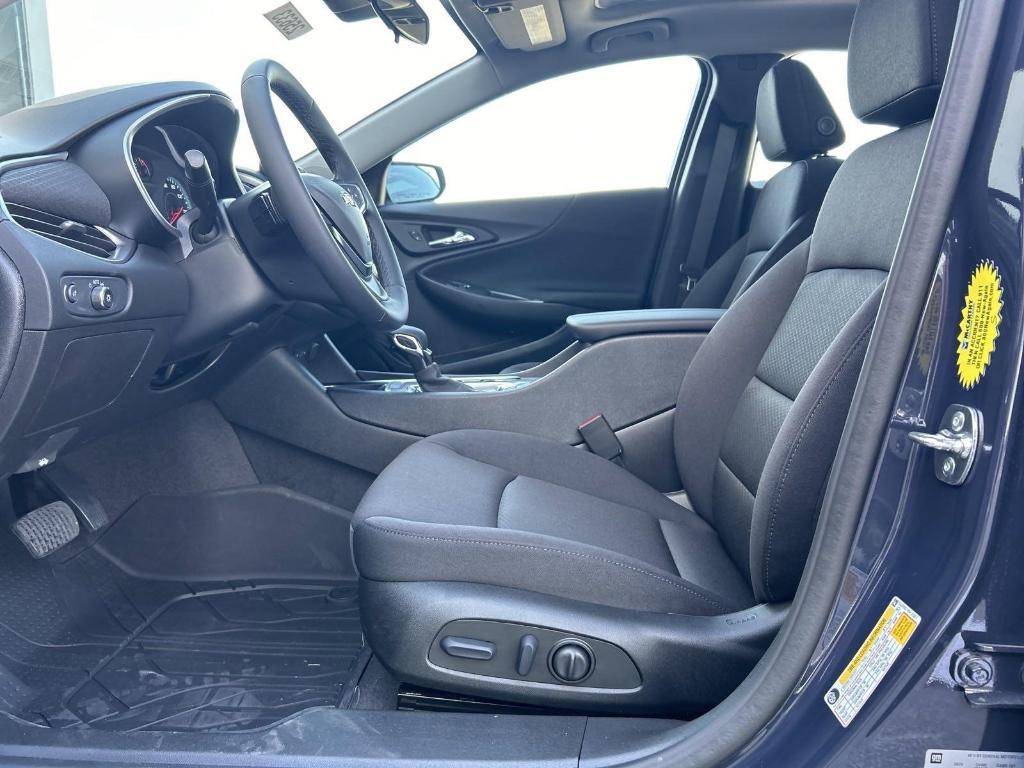 new 2025 Chevrolet Malibu car, priced at $30,315