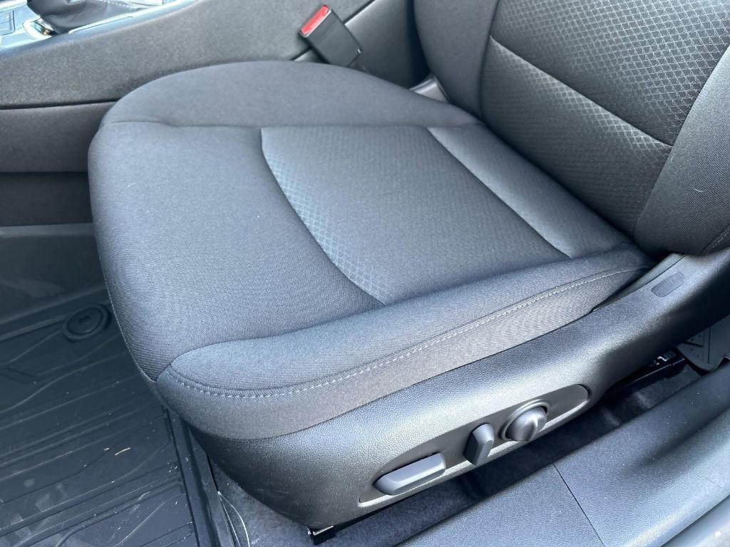new 2025 Chevrolet Malibu car, priced at $30,315