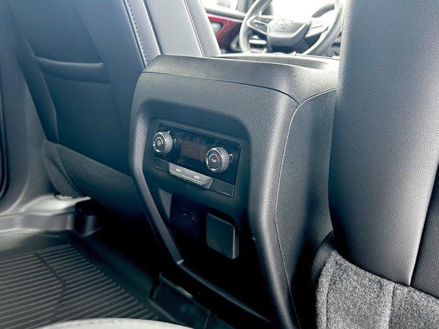 new 2025 Chevrolet Traverse car, priced at $50,640