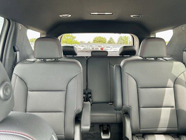 new 2025 Chevrolet Traverse car, priced at $50,640