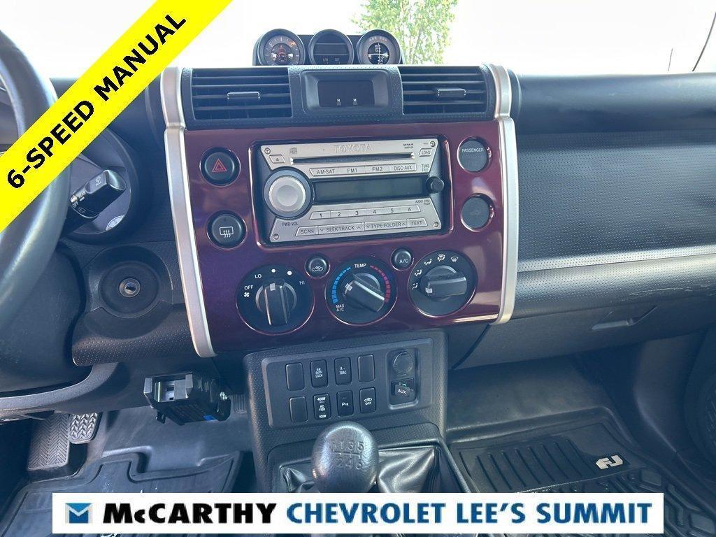 used 2007 Toyota FJ Cruiser car, priced at $13,000