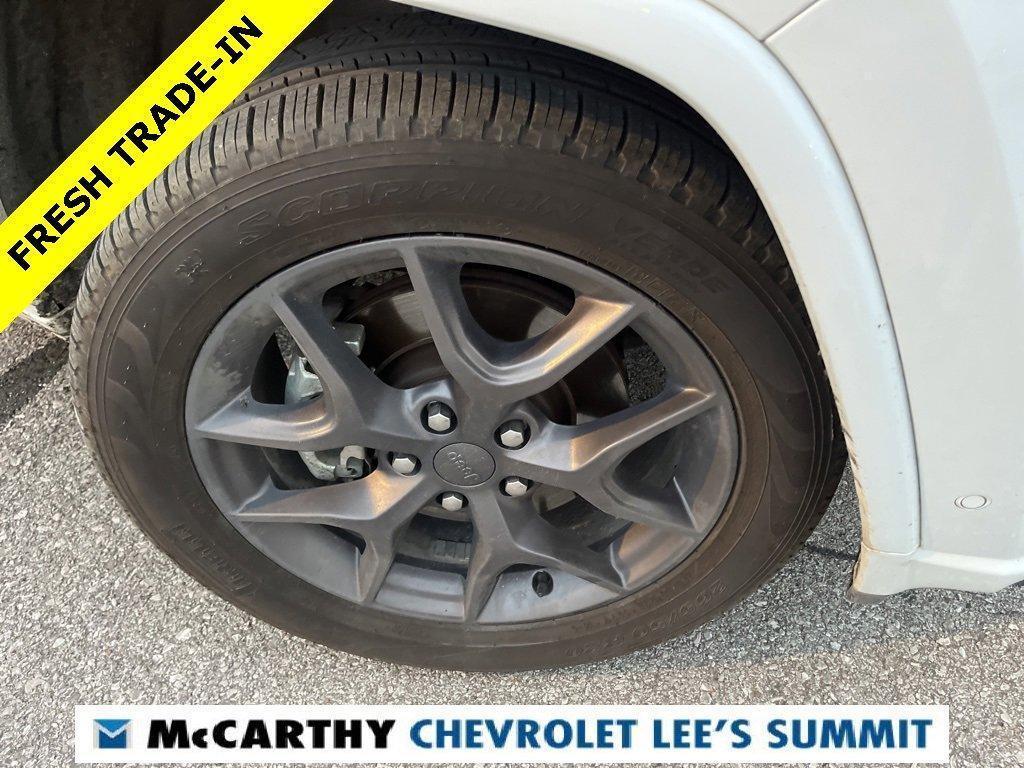 used 2021 Jeep Grand Cherokee car, priced at $28,000