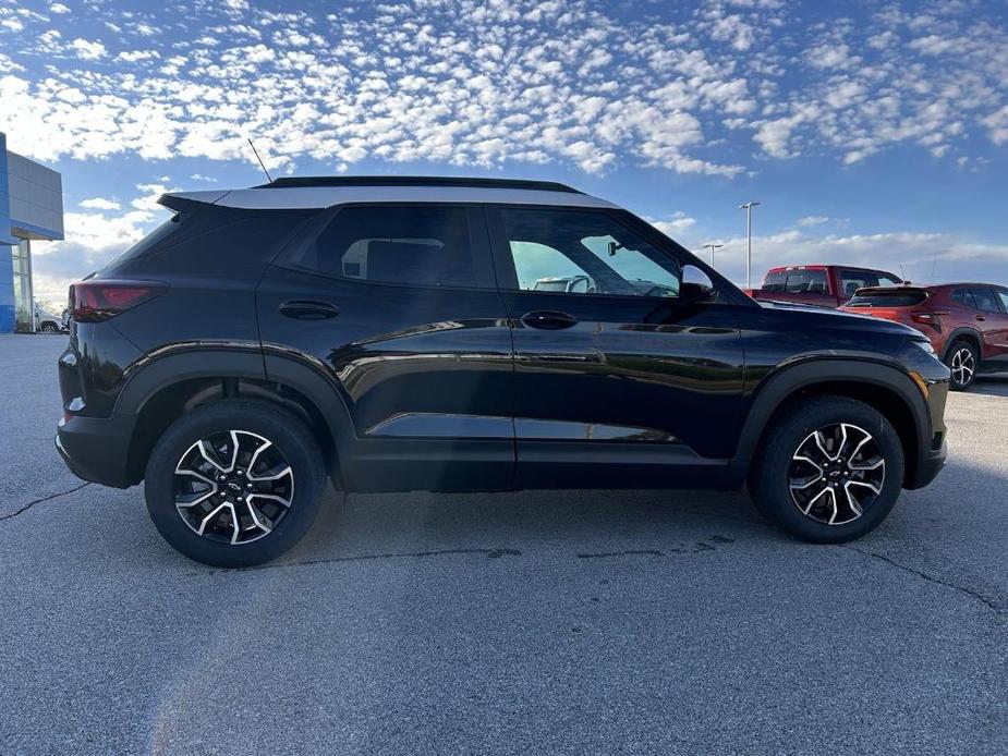 new 2025 Chevrolet TrailBlazer car, priced at $28,564