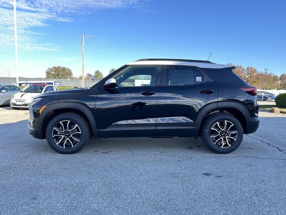 new 2025 Chevrolet TrailBlazer car, priced at $28,564