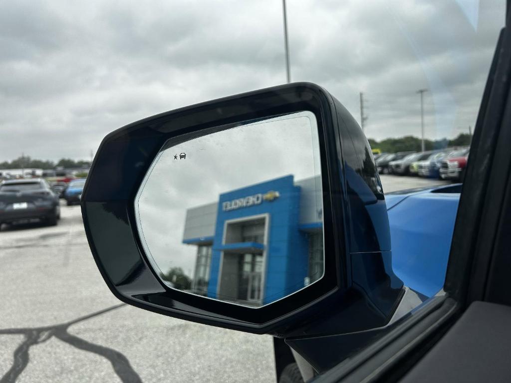 new 2025 Chevrolet Silverado EV car