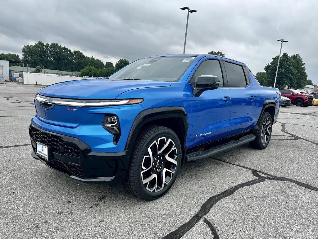 new 2025 Chevrolet Silverado EV car