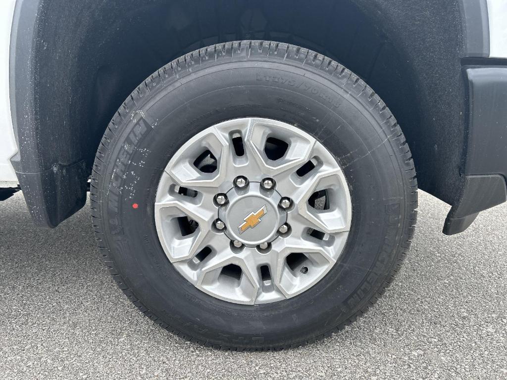 new 2025 Chevrolet Silverado 3500 car, priced at $49,540