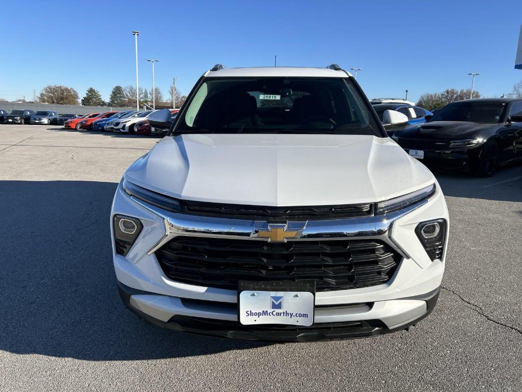 new 2025 Chevrolet TrailBlazer car, priced at $29,820