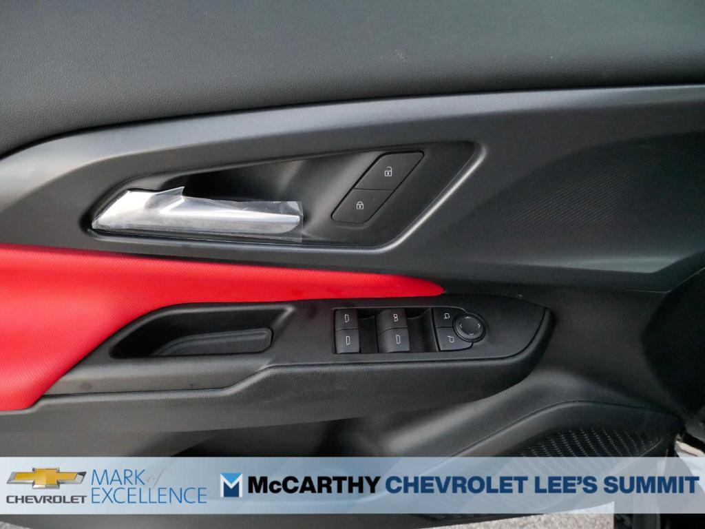 new 2025 Chevrolet Equinox EV car, priced at $33,840