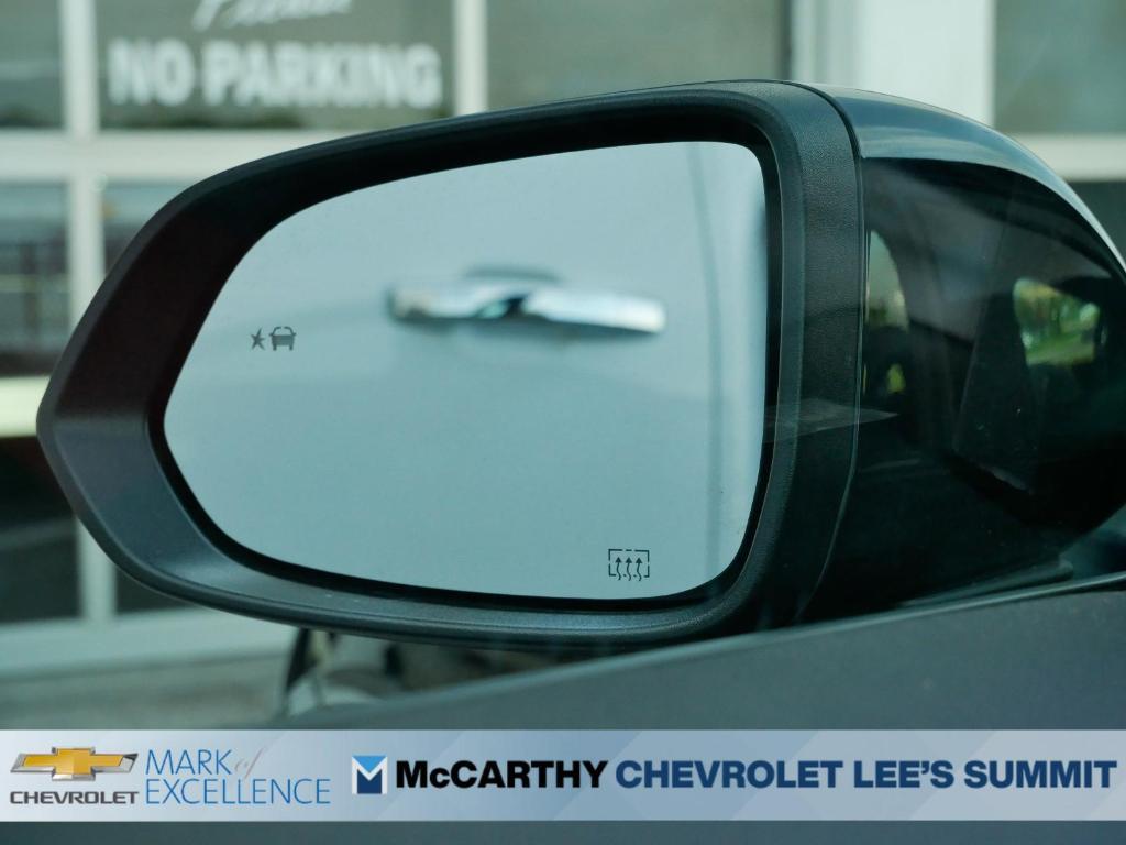 new 2025 Chevrolet Equinox EV car, priced at $33,840