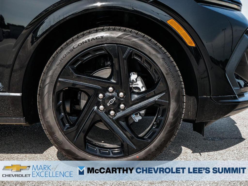 new 2025 Chevrolet Equinox EV car, priced at $33,840