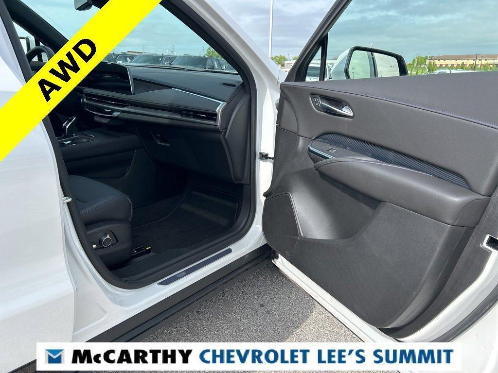 used 2024 Cadillac XT4 car, priced at $43,800