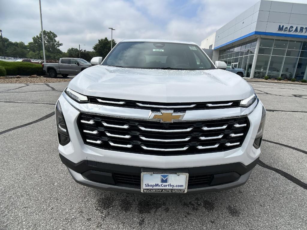 new 2026 Chevrolet Equinox car, priced at $31,245