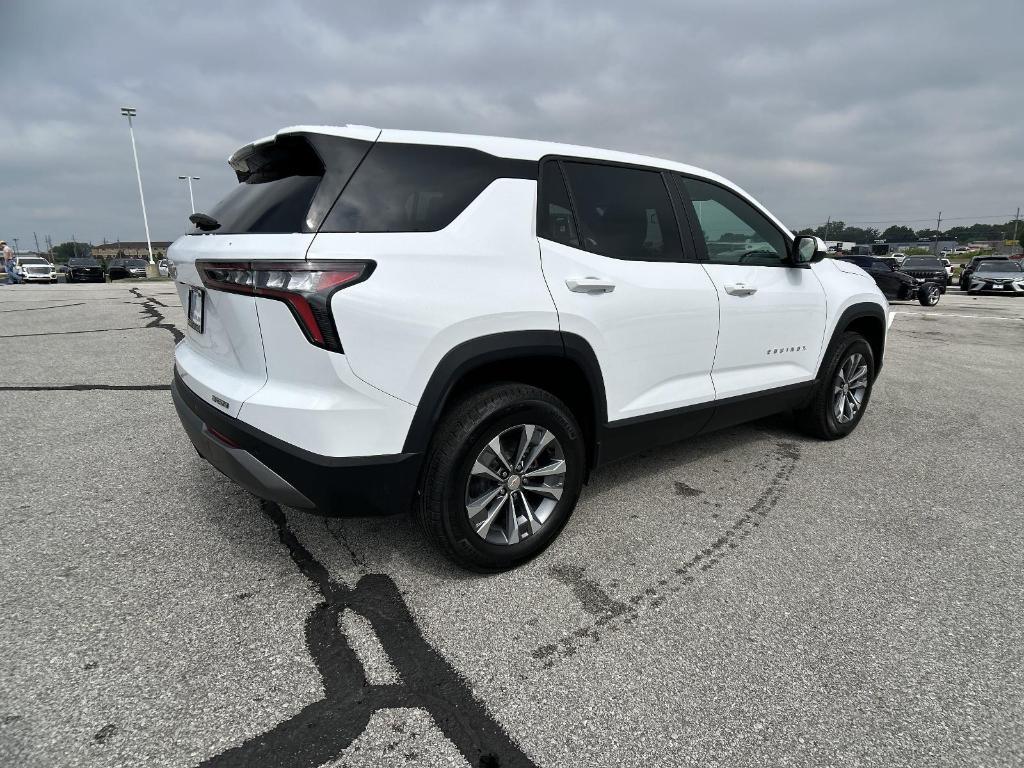 new 2026 Chevrolet Equinox car, priced at $31,245