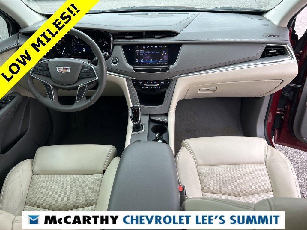 used 2017 Cadillac XT5 car, priced at $21,700