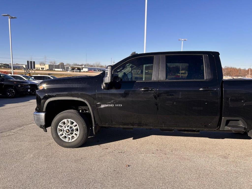 new 2025 Chevrolet Silverado 2500 car, priced at $67,177