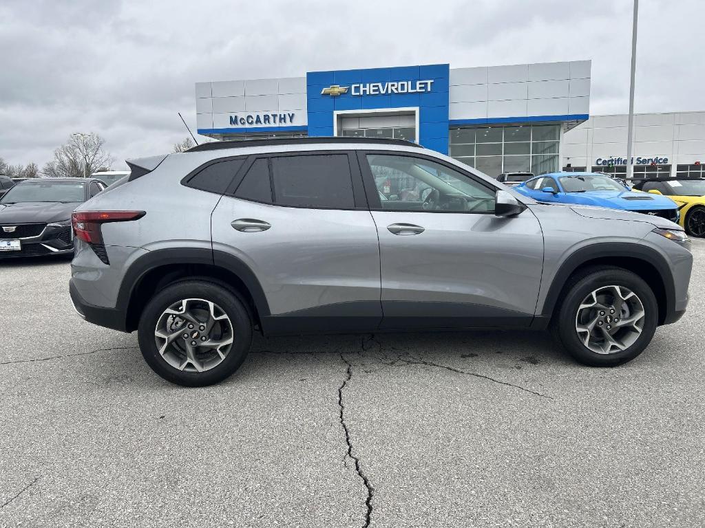 new 2025 Chevrolet Trax car, priced at $25,385
