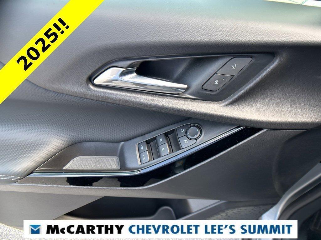 used 2025 Chevrolet Equinox car, priced at $30,300