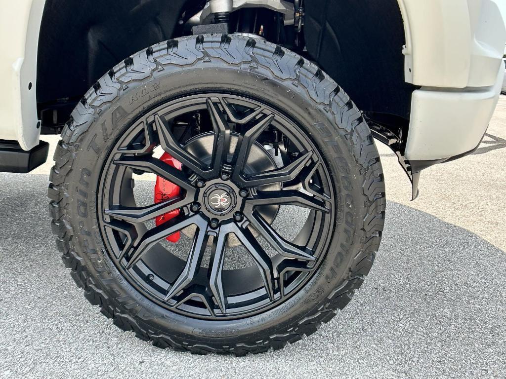 new 2025 Chevrolet Silverado 1500 car, priced at $109,870