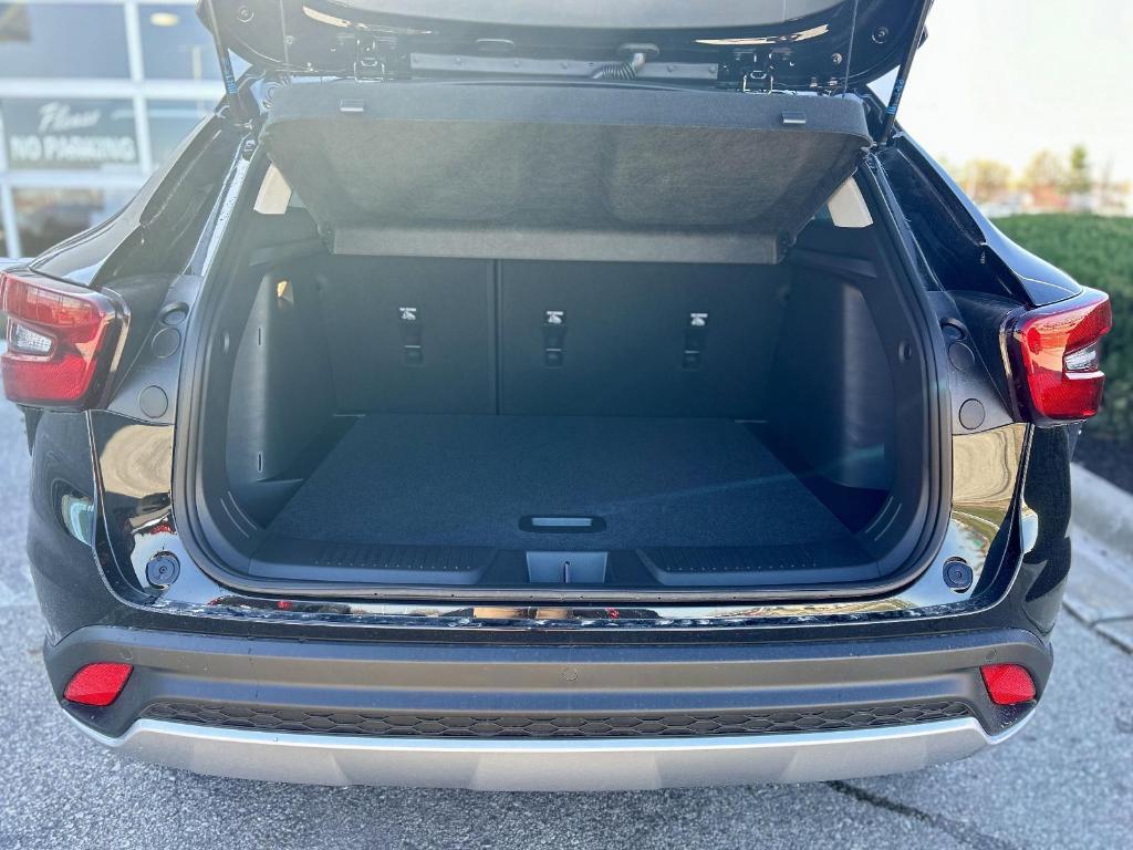 new 2025 Chevrolet Trax car, priced at $24,885