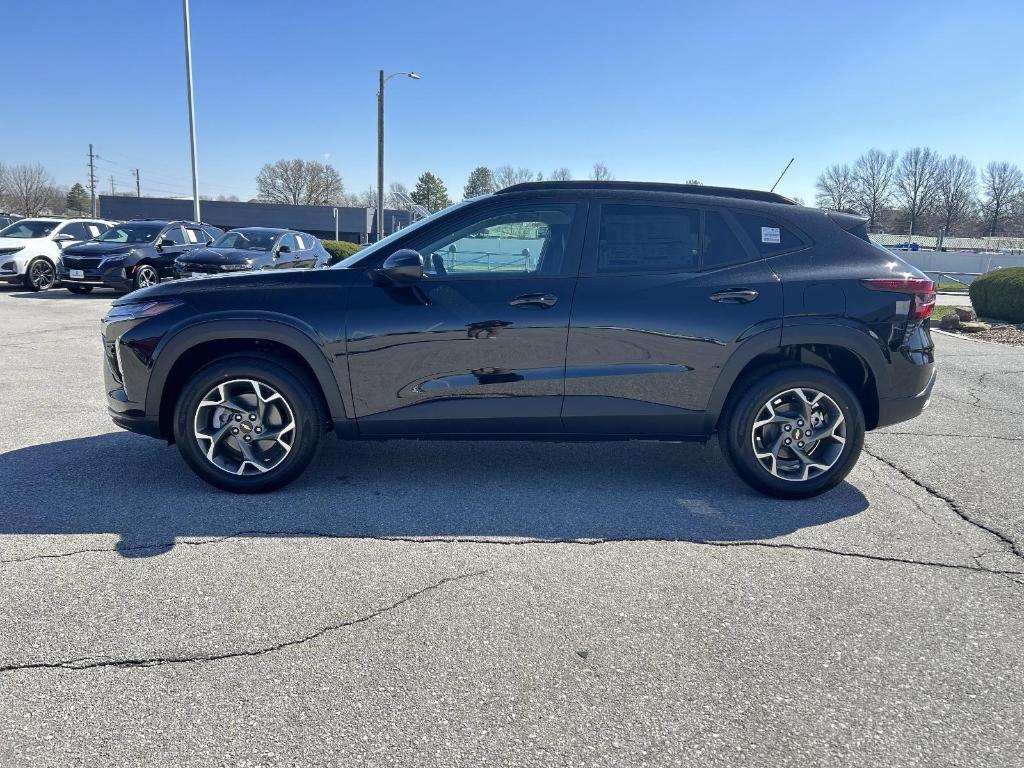 new 2025 Chevrolet Trax car, priced at $24,885