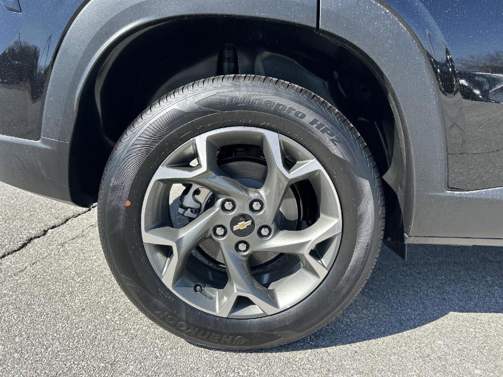 new 2025 Chevrolet Trax car, priced at $24,885