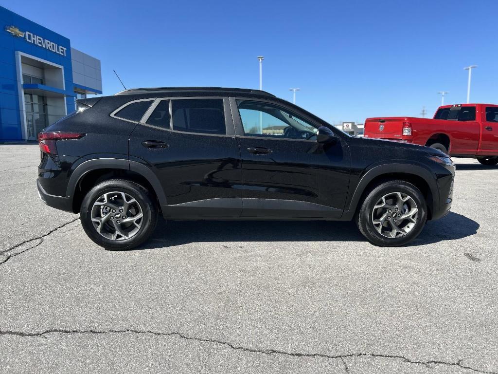 new 2025 Chevrolet Trax car, priced at $24,885