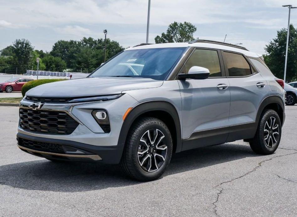 new 2025 Chevrolet TrailBlazer car, priced at $29,232