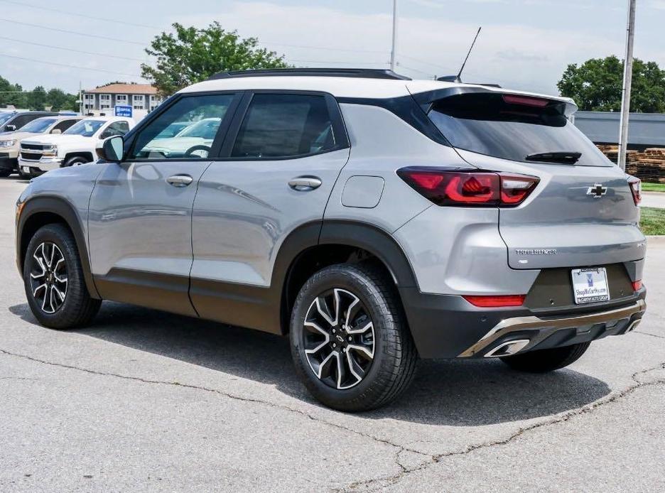 new 2025 Chevrolet TrailBlazer car, priced at $29,232